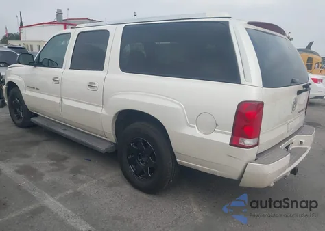 2005 Cadillac Escalade Esv Standard z USA, uszkodzony, nr VIN 3GYFK66N05G251561